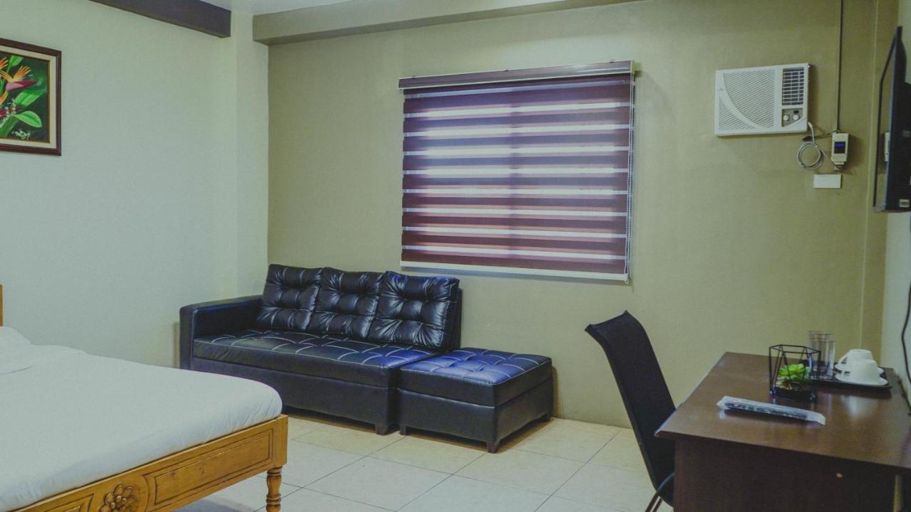 2428 Suites Urdaneta Kültér fotó